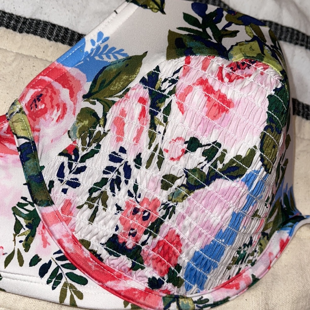 TIME AND TRU SWIM TOP - Picture 2 of 4